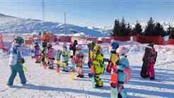 新疆日报：阿勒泰地区打造教学型滑雪培训基地